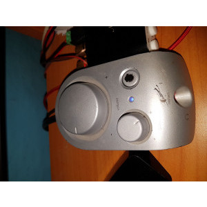 Controlerul sistemului 100% bass cu un ~15% volum total.