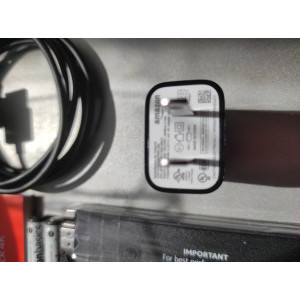 alimentatorul 5V-1A