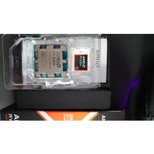 Procesor AMD Ryzen 7 9800X3D 4.7GHz box - PC Garage