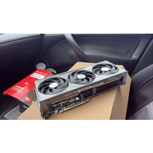 Placa video Sapphire Radeon RX 9060 XT NITRO+ 16GB GDDR6 128-bit