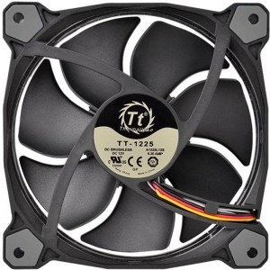 Thermaltake Riing 14 LED RGB 3 Fan Pack
