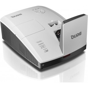 BenQ MH856UST+