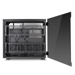 Thermaltake View 91 Tempered Glass RGB Edition