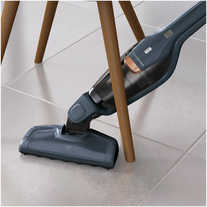 Electrolux vertical Ergorapido EERC75DB, 27 W, 0.5 L, 18 V, 35 min autonomie, Albastru