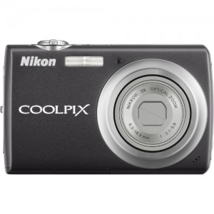 Nikon COOLPIX S220 black + Husa + SD 2 GB