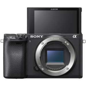 Sony Alpha 6400 Body Black + Obiectiv E 18-135 mm f/3.5-5.6 OSS