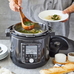 Instant Pot Multicooker Pro 6, 1200W, 5.7L, Negru