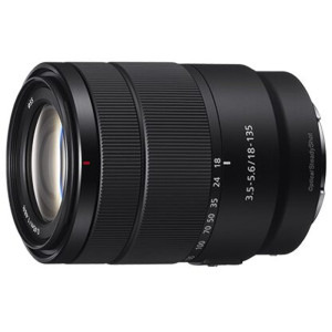 Sony Alpha 6400 Body Black + Obiectiv E 18-135 mm f/3.5-5.6 OSS