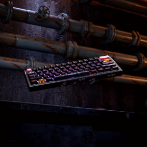 QwertyKey 61 Pro Fallout RGB Black Liniar Prelubrifiat V2 Switch Mecanica