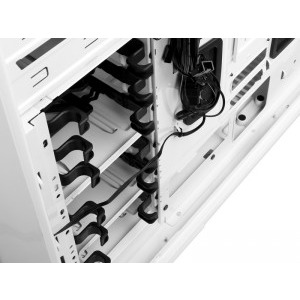NZXT Phantom 630 Windowed Edition White