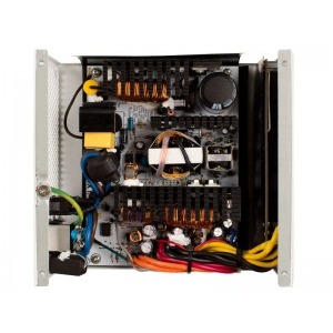 NZXT HALE82 V2 700W