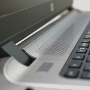 HP 15.6'' Probook 450 G2, HD, Procesor Intel® Core™ i5-5200U (3M Cache, up to 2.70 GHz), 4GB, 1TB, Radeon R5 M255 2GB, FreeDos, Geanta inclusa