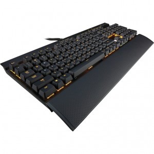 Corsair K70 - RGB LED - Cherry MX Brown - Layout US Mecanica