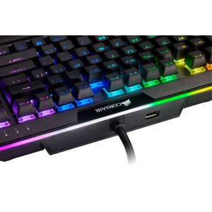 Corsair K95 RGB Platinum XT Cherry MX Speed Mecanica